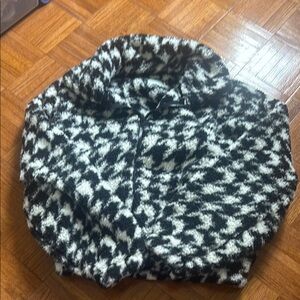Black and White Houndstooth Jacket